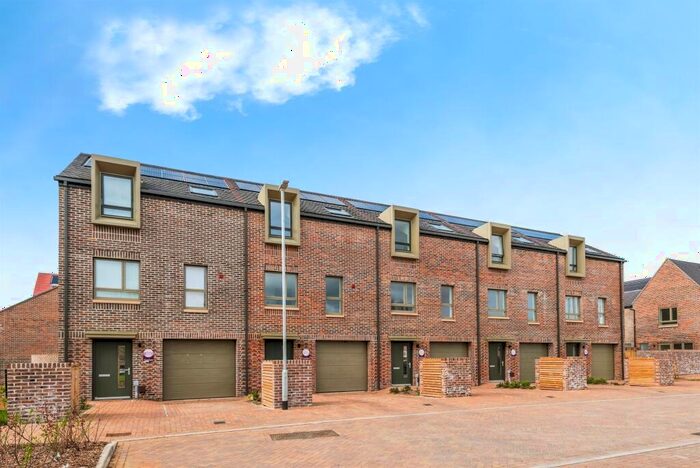 3 Bedroom Terraced House For Sale In Oakfield, Plot, Swindon, SN3