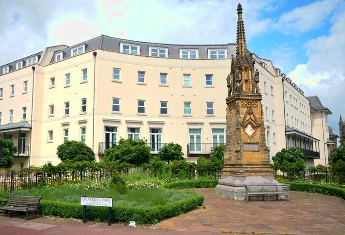 2 Bedroom Flat To Rent In Exchange Mews, Culverden Park Road, TN4