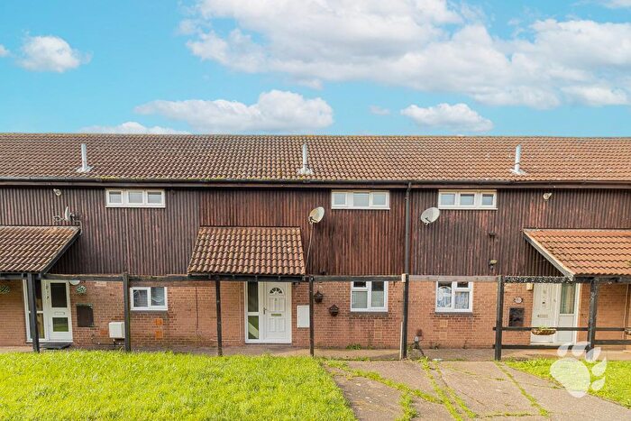 3 Bedroom Terraced House For Sale In Montsale, Pitsea, SS13