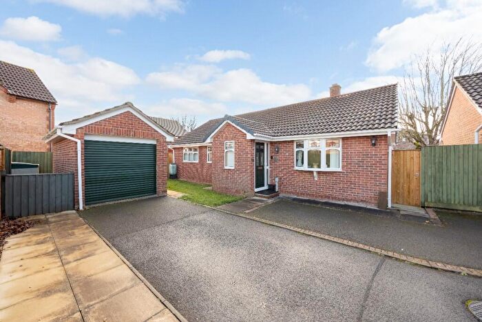 3 Bedroom Detached Bungalow For Sale In Woodborough Close, Trowbridge, BA14