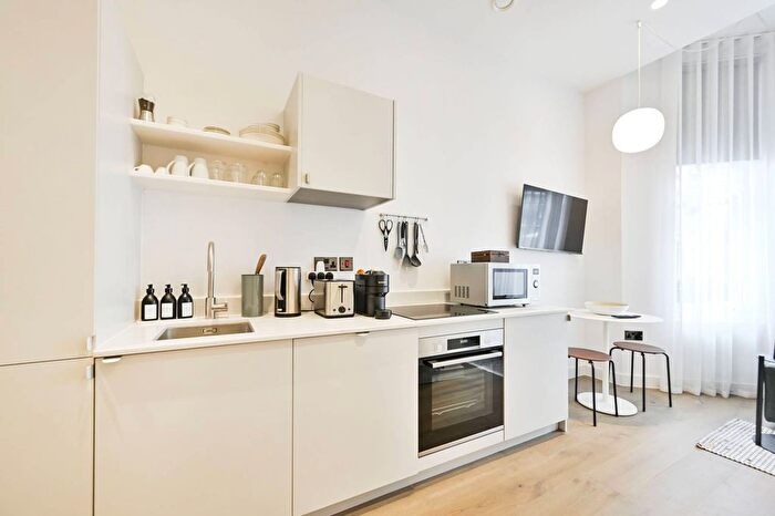 Studio To Rent In Philbeach Gardens, Earls Court, SW5