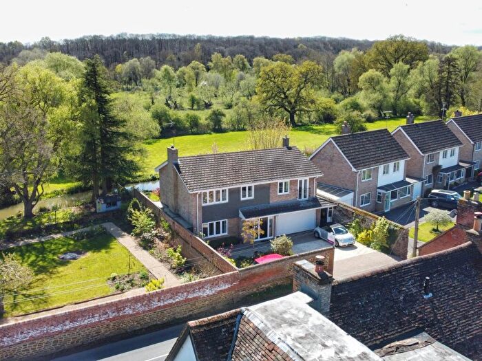 5 Bedroom Detached House For Sale In High Street, Clophill, Bedfordshire, MK45