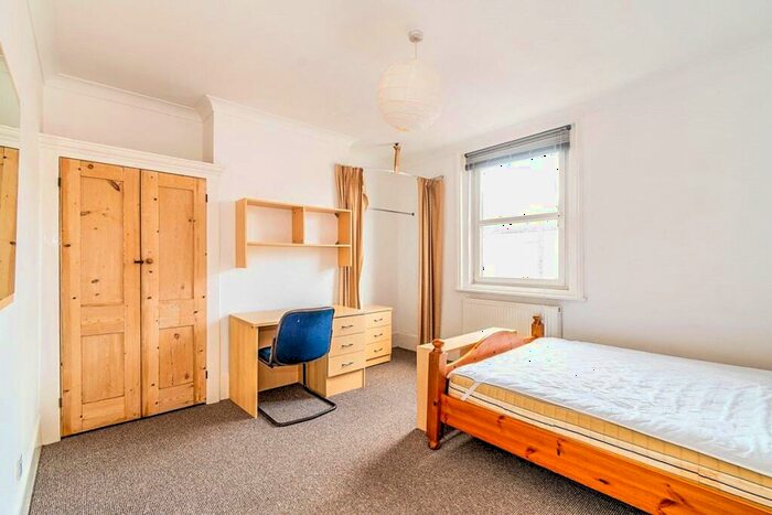 4 Bedroom House To Rent In Hudson Road, Southsea, Portsmouth, PO5