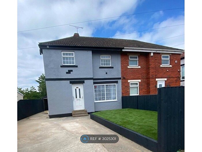 3 Bedroom Semi Detached House To Rent In Ashbourne Road, Bradford, BD2