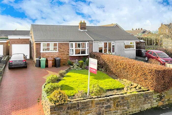 3 Bedroom Bungalow For Sale In Baghill Road, Tingley, Wakefield, West Yorkshire, WF3