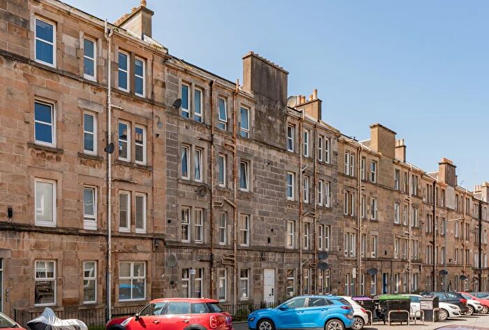 1 Bedroom Flat For Sale In Wardlaw Place, Edinburgh, EH11