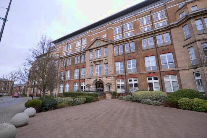 2 Bedroom Flat To Rent In Cadogan Road, Royal Arsenal, London, SE18
