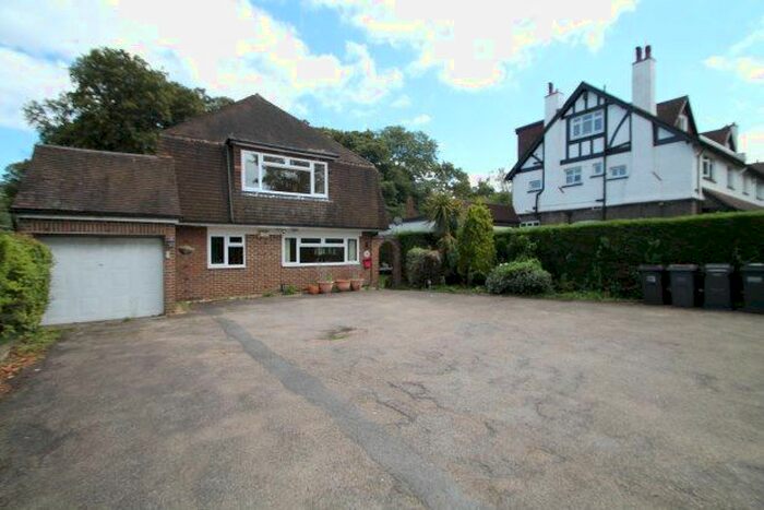 4 Bedroom Detached House To Rent In Smitham Bottom Lane, Purley, CR8