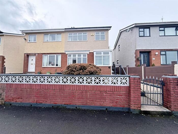 3 Bedroom Semi-Detached House For Sale In Greenhill Drive, Aberdare, CF44