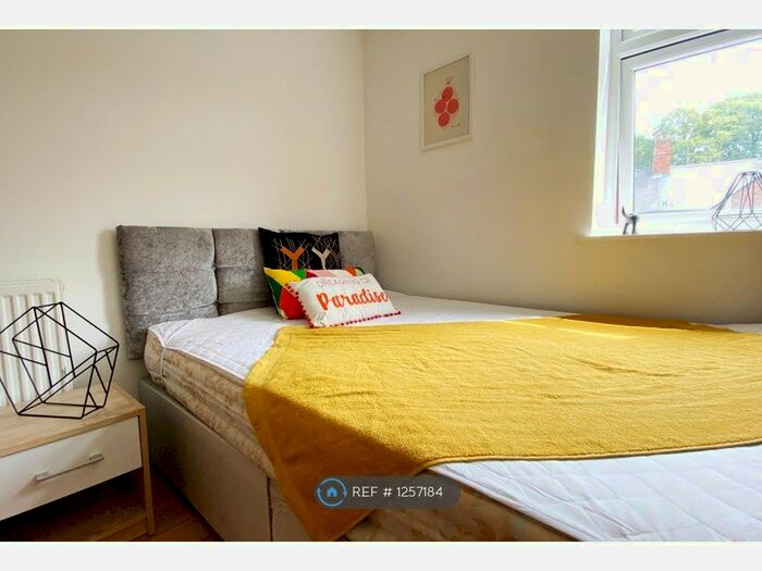 1 Bedroom Flat To Rent In Percy Road, Leicester LE2
