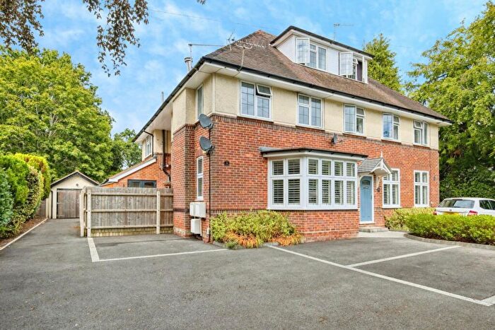 2 Bedroom Apartment For Sale In Alyth Road, Bournemouth, BH3