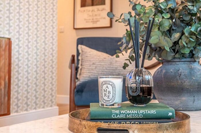 1 Bedroom Flat For Sale In Grand Union, Alperton, HA0