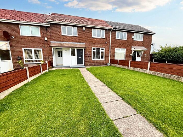 3 Bedroom Terraced House For Sale In Broadhead Walk, Whitefield, M45