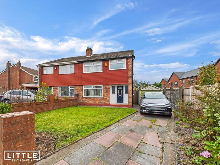 3 Bedroom Semi-detached House For Sale In Greenwood Close, Prescot, L34