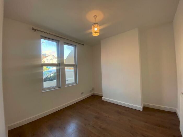 2 Bedroom House To Rent In Temple Street, Bedminster, BS3