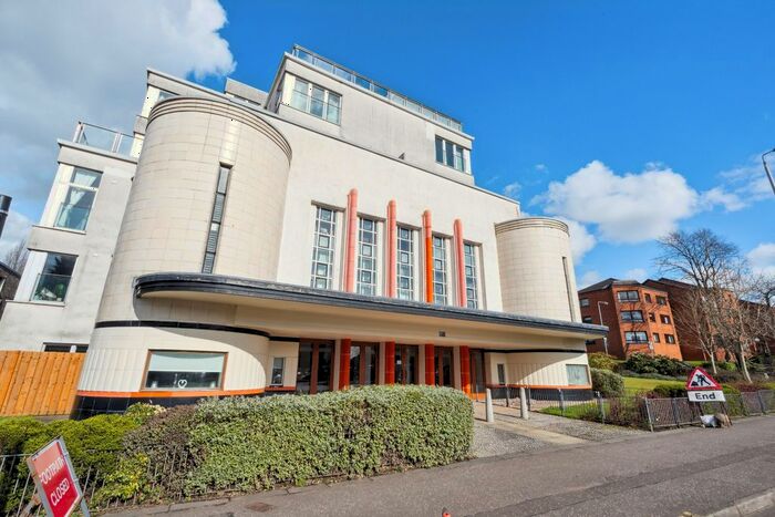 3 Bedroom Flat To Rent In Great Western Road, Anniesland, Glasgow, G12