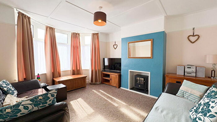 3 Bedroom End Of Terrace House For Sale In Mackie Grove, Filton, Bristol, BS34