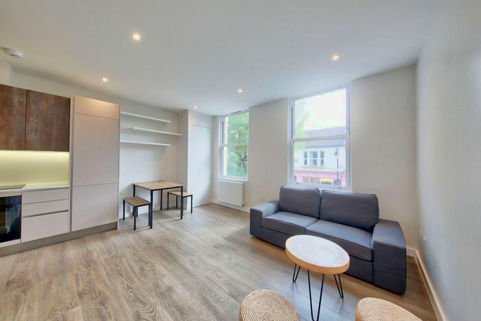 1 Bedroom Flat To Rent In Old York Road, London, SW18
