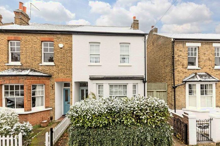 2 Bedroom Semi-Detached House To Rent In Malvern Road, Hampton, TW12