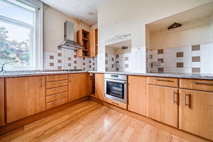 7 Bedroom Semi-Detached House For Sale In St. Helens Parade, Southsea, PO4