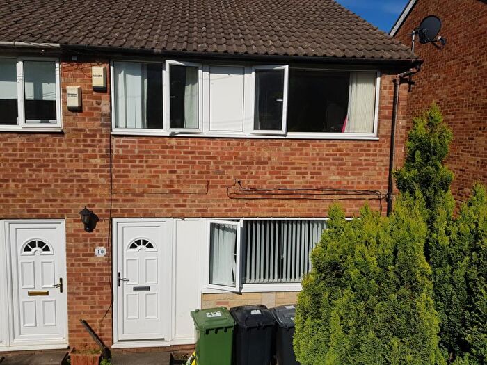 3 Bedroom Semi Detached House To Rent In Broad Lane Close, Bramley, Leeds, LS13