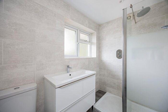 3 Bedroom Semi Detached House For Sale In Western Road, Crowborough, TN6