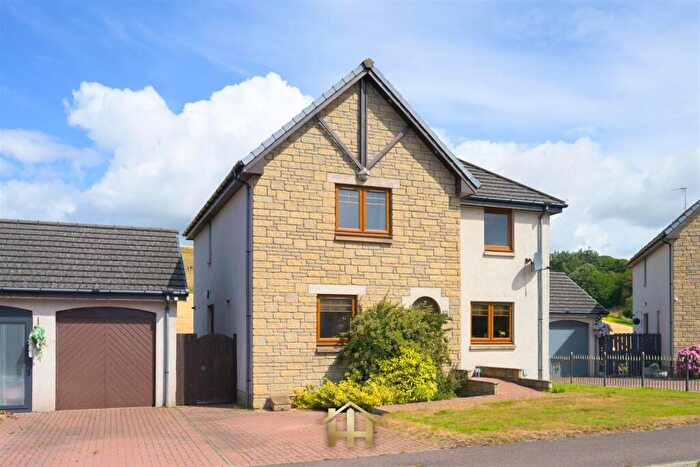 5 Bedroom Detached House For Sale In Emmock Woods Crescent, Dundee, DD4