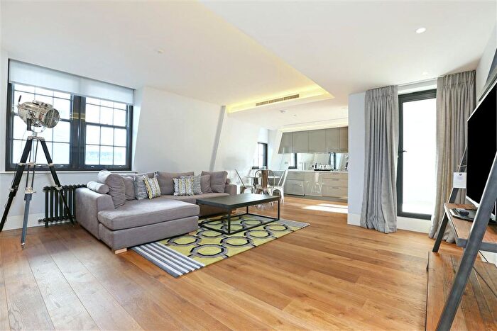 2 Bedroom Flat To Rent In Wardour Street, Soho, W1F