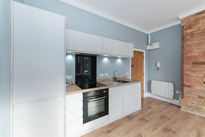 2 Bedroom Flat To Rent In Millicent Road, West Bridgford, Nottingham, NG2