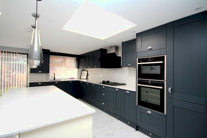 3 Bedroom Terraced House For Sale In Fairview Crescent, Rayners Lane, Harrow, HA2