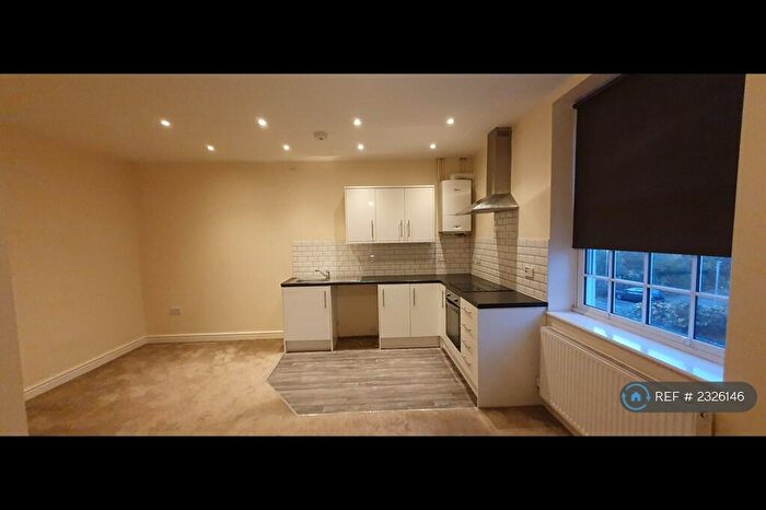 2 Bedroom Flat To Rent In The Barrel, Kidderminster, DY10