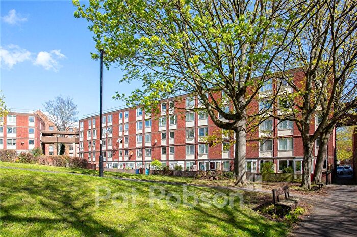 2 Bedroom Flat For Sale In St. Ann's Close, Newcastle Upon Tyne, Tyne And Wear, NE1