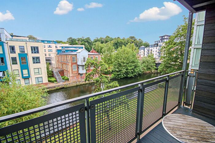 2 Bedroom Flat For Sale In Ashman Bank, Norwich, NR1