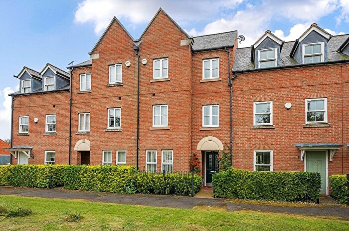3 Bedroom Town House For Sale In Saxon House End, Harrold, Bedford, MK43