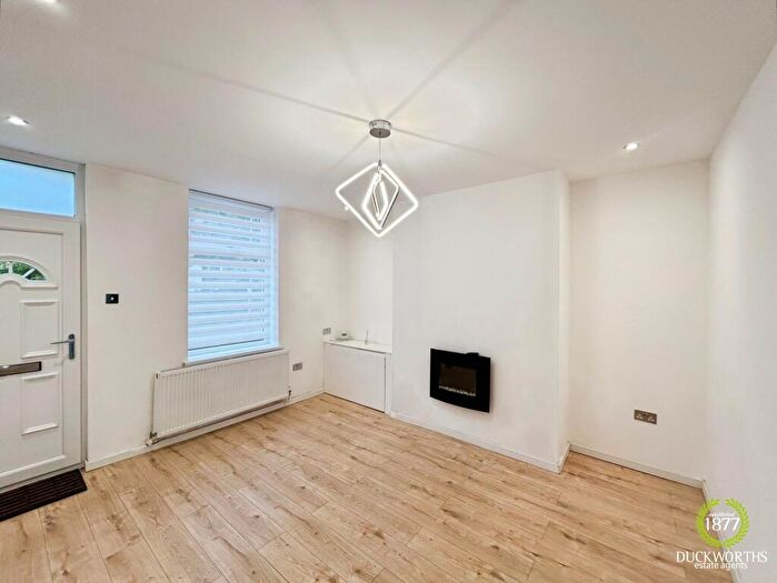 2 Bedroom End Of Terrace House To Rent In Westmorland Street, Burnley, BB11
