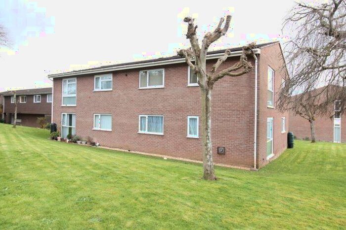 2 Bedroom Flat To Rent In Pennine Gardens, Weston-Super-Mare, BS23