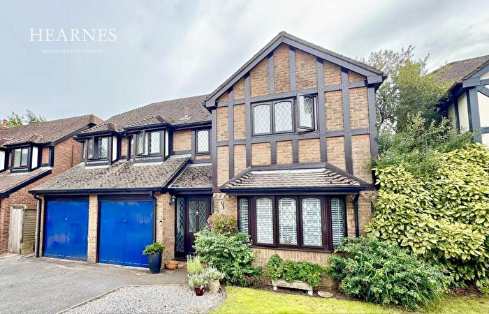 5 Bedroom Detached House For Sale In Charlotte Close, Talbot Village, Poole, BH12