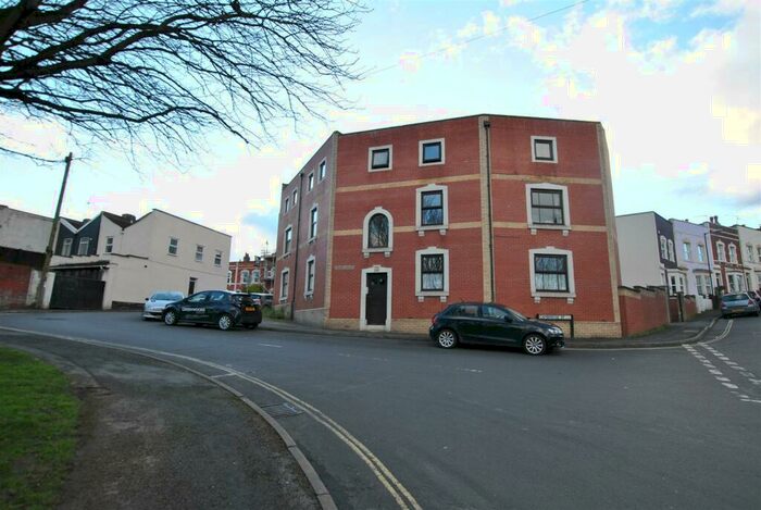 1 Bedroom Flat To Rent In Bellevue Road, Totterdown, Bristol, BS4