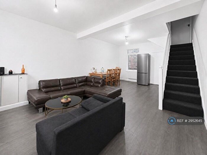 5 Bedroom Terraced House To Rent In Inkerman St, Luton, LU1