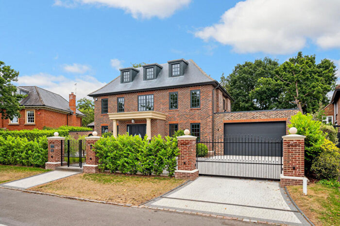 5 Bedroom Detached House To Rent In Weybridge Park, Weybridge, KT13