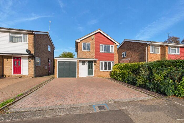 3 Bedroom Detached House For Sale In Heron Road, Kelvedon, CO5