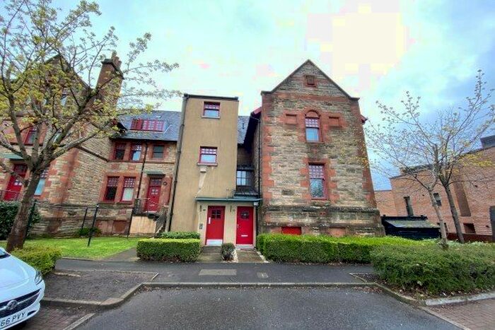 2 Bedroom Flat To Rent In Coplaw Court, Glasgow, G42
