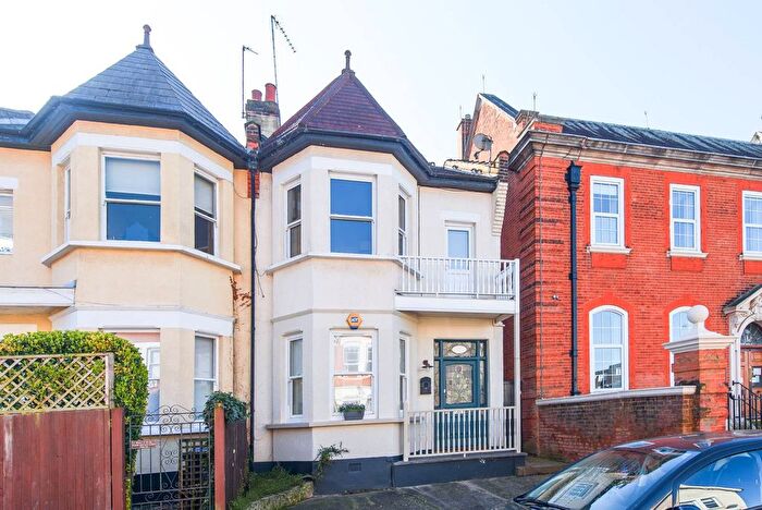 2 Bedroom Flat To Rent In Bulwer Road, New Barnet, Barnet, EN5