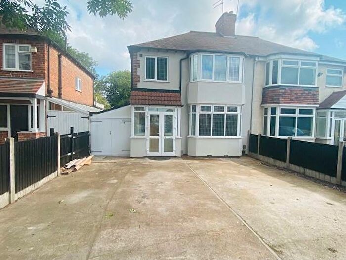 3 Bedroom Semi-Detached House To Rent In Chester Road, Sutton Coldfield, B73