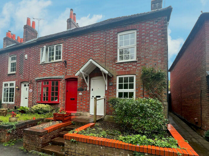 2 Bedroom Cottage To Rent In North Wallington, Fareham, PO16