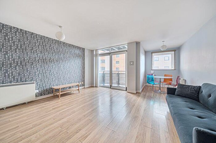 1 Bedroom Apartment For Sale In Fishguard Way, London, E16
