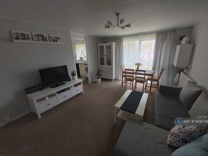 2 Bedroom Flat To Rent In Southcote Road, Reading, RG30