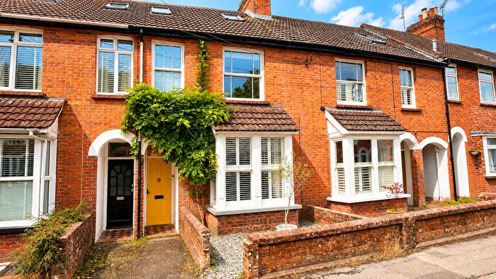 4 Bedroom Terraced House For Sale In Madeline Road, Petersfield, Hampshire, GU31