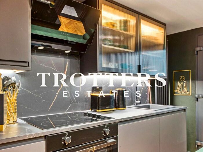 1 Bedroom Terraced House To Rent In Tollgate Road, London, E6