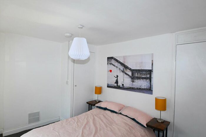 2 Bedroom End Of Terrace House For Sale In Queen Street, Lydney, GL15
